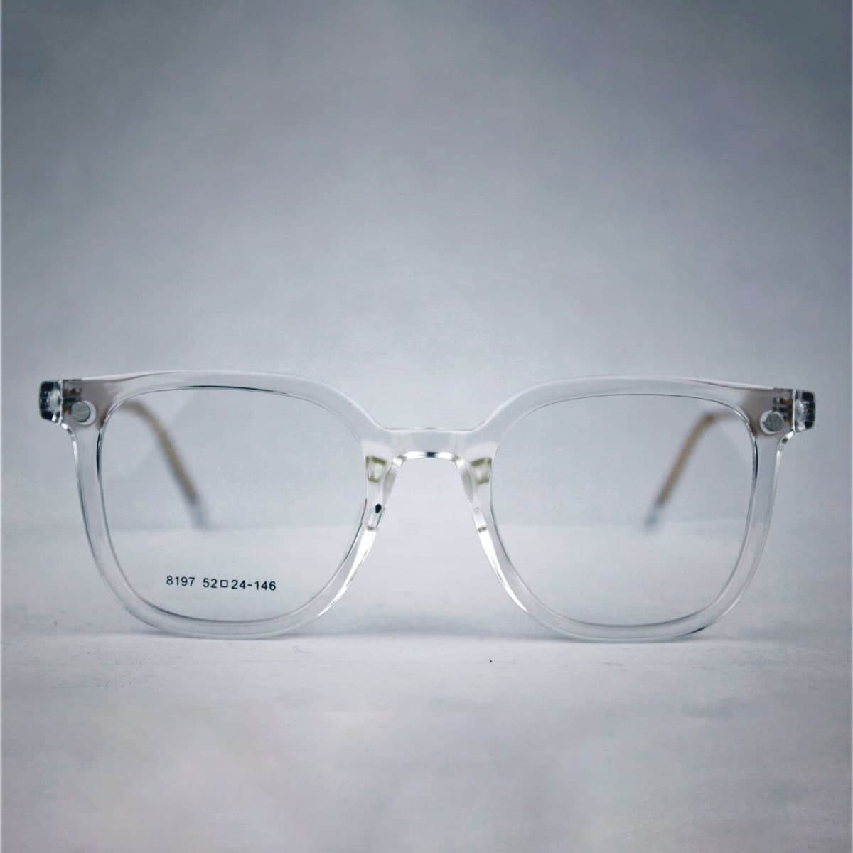 Harvey Doble uso/Transparent 4