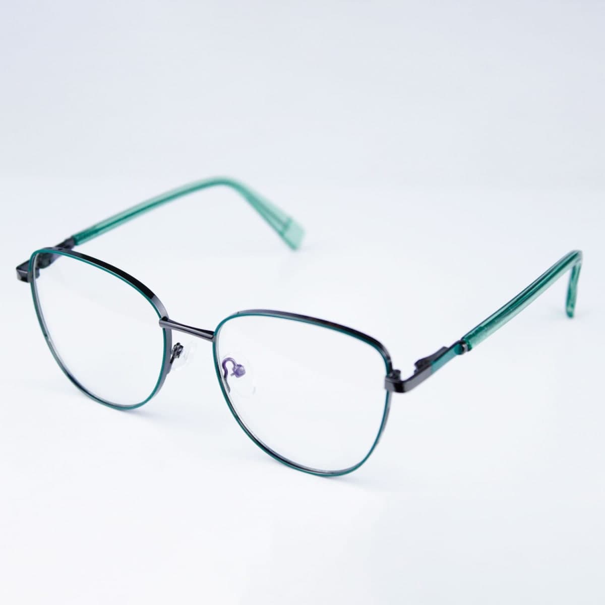 Brynn Semi-Cat Green 2